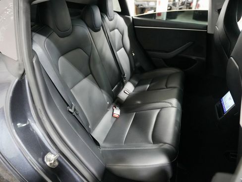 Used 2024 Tesla Model 3 Performance AWD/4WD image 31