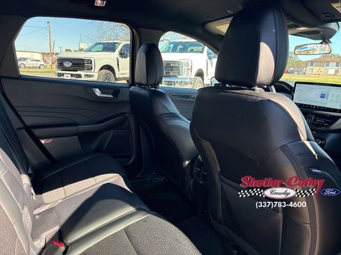 Used 2025 Ford Escape ST-Line w/ Equipment Group 301A image 7