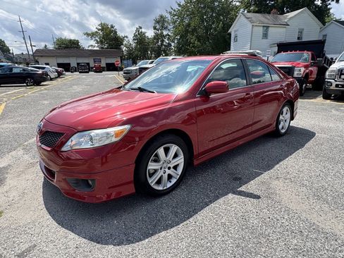 Used 2010 Toyota Camry SE image 11
