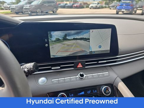 Certified 2025 Hyundai Elantra SEL FWD image 21