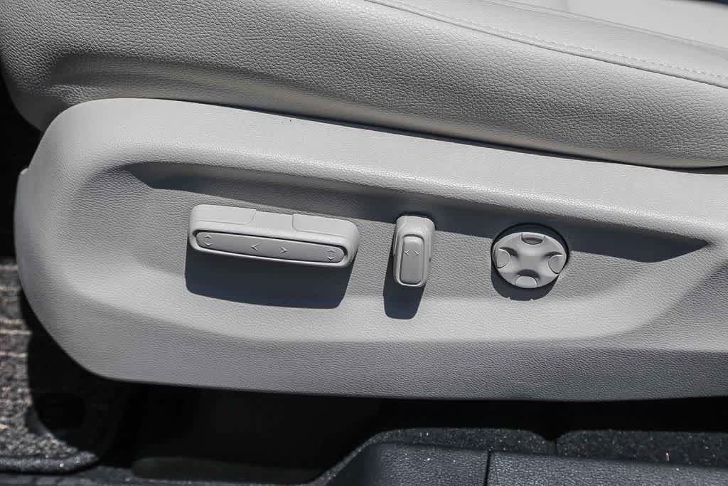 Certified 2026 Honda Odyssey EX-L image 24