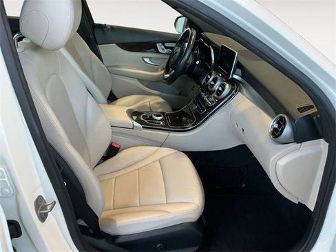 Used 2018 Mercedes-Benz C 300 C 300 image 11