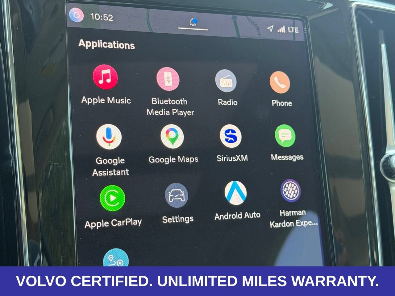 Certified 2024 Volvo S60 T8 Plus w/ Climate Package AWD/4WD image 29