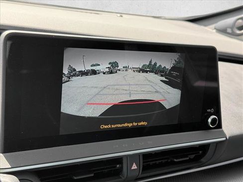 Certified 2025 Toyota Prius Limited AWD/4WD image 15