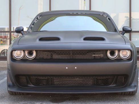 Used 2023 Dodge Challenger SRT Hellcat RWD image 2