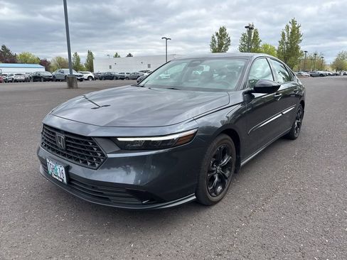 Used 2025 Honda Accord SE image 3