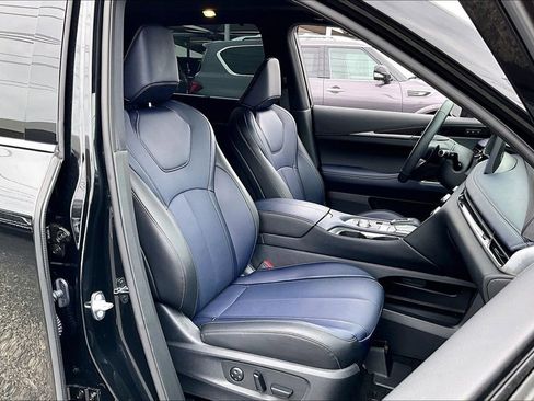 Certified 2026 INFINITI QX60 Sport w/ Dark Cargo Package image 12