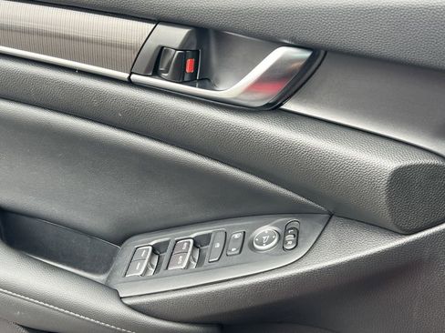 Used 2022 Honda Accord Sport image 17