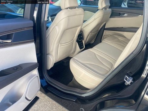Used 2016 Lincoln MKX Reserve AWD/4WD image 14