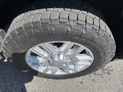 Used 2024 GMC Sierra 3500 SLE w/ SLE Value Package AWD/4WD image 6