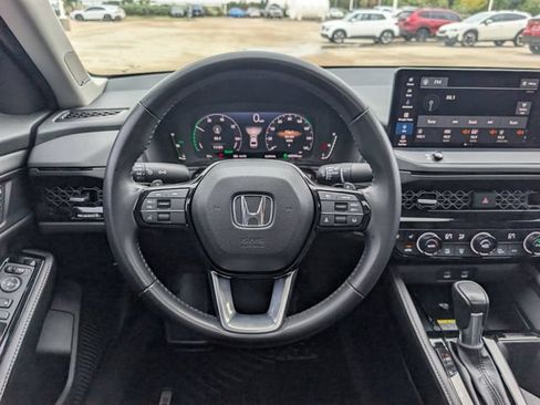 Used 2023 Honda Accord Touring image 24