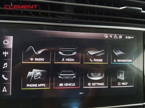 Used 2019 Audi Q8 Prestige image 18