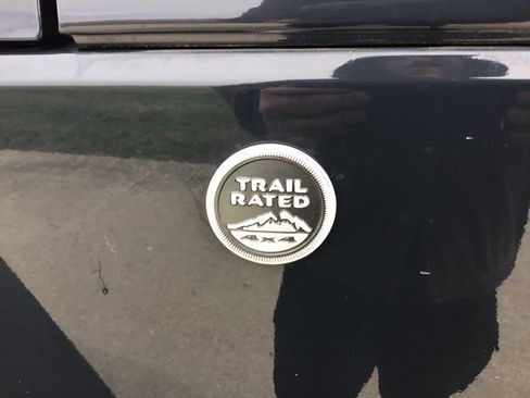 Used 2018 Jeep Wrangler Unlimited Sport S image 26