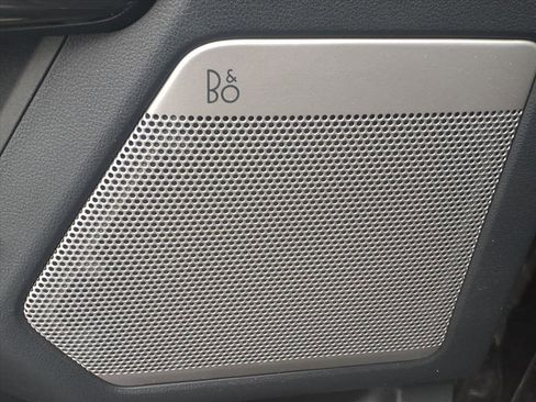 Used 2022 Ford F150 XLT w/ Equipment Group 302A High image 26