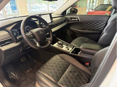 Used 2023 Mitsubishi Outlander SEL AWD/4WD image 24