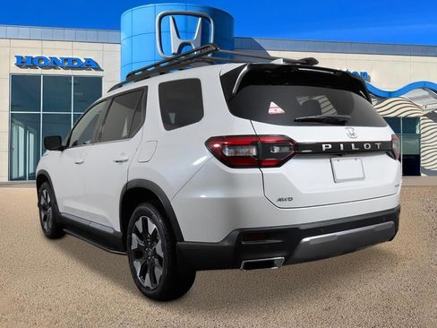 New 2026 Honda Pilot Elite image 3