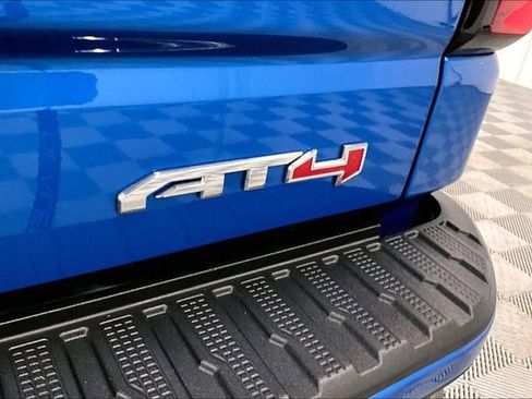 Used 2022 GMC Sierra 1500 AT4 w/ AT4 Premium Package image 9