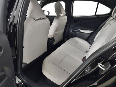 Used 2025 Lexus UX 300h AWD w/ Cold Area Package image 33
