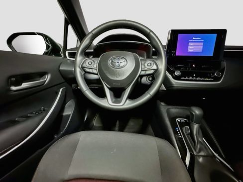 Used 2025 Toyota Corolla SE FWD image 30