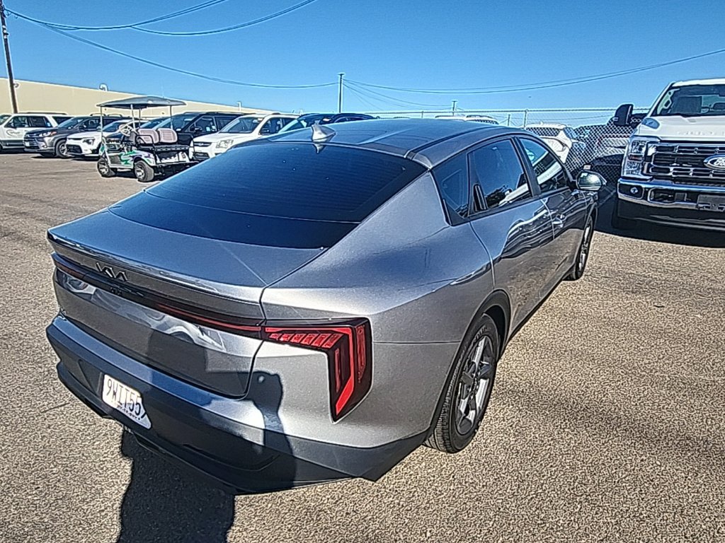 Used 2025 Kia K4 FWD image 11