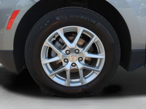 Used 2023 Chevrolet Equinox LS w/ LS Convenience Package FWD image 26