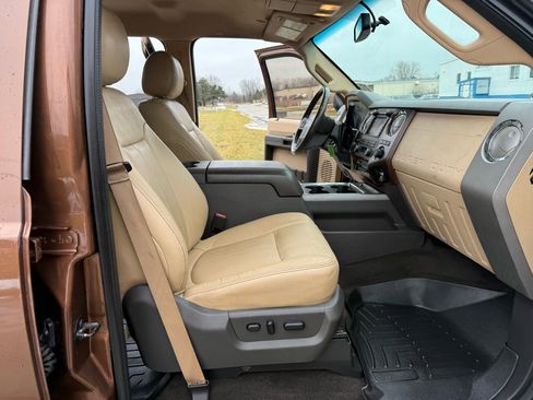 Used 2012 Ford F350 Lariat w/ Lariat Interior Pkg image 29