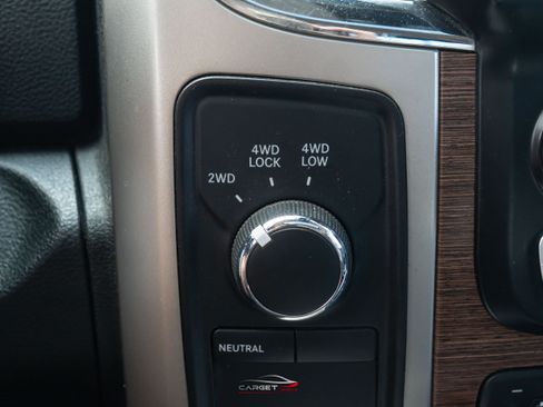 Used 2014 RAM 2500 Laramie w/ HD Snow Plow Prep Group AWD/4WD image 31