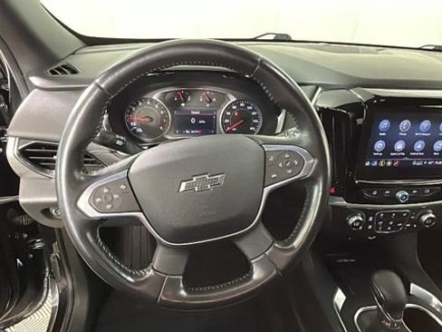 Used 2022 Chevrolet Traverse LT FWD image 15
