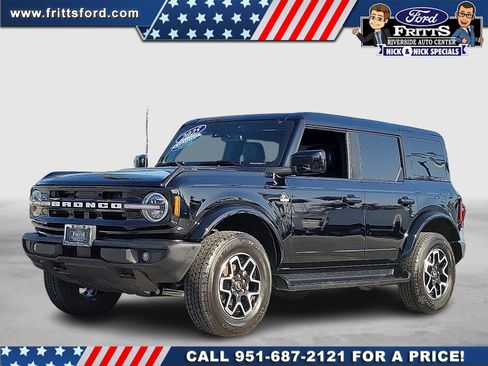 Certified 2025 Ford Bronco Outer Banks AWD/4WD image 1