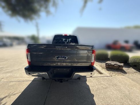 Used 2019 Ford F250 Lariat w/ Chrome Package AWD/4WD image 6
