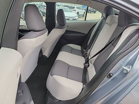 Used 2025 Toyota Corolla LE image 10