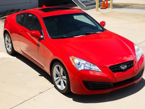 Used 2010 Hyundai Genesis 2.0T RWD image 15