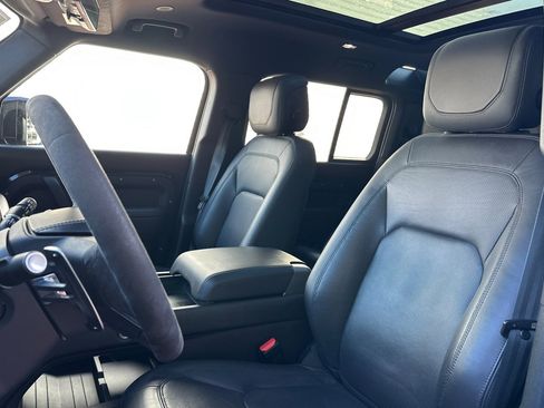 Used 2023 Land Rover Defender 110 V8 image 6