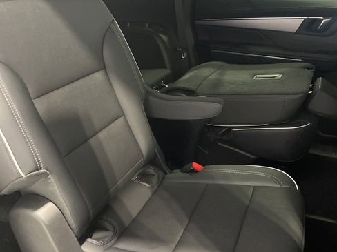 Used 2025 Buick Enclave Preferred image 45