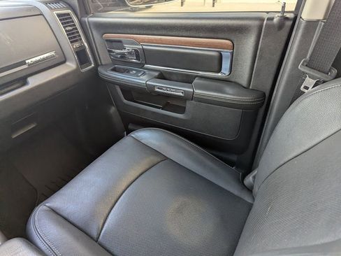 Used 2017 RAM 1500 Laramie image 12