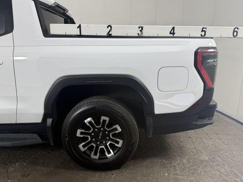Used 2026 GMC Sierra EV Elevation AWD/4WD image 5