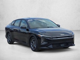 Used 2025 Kia K4 FWD video 3