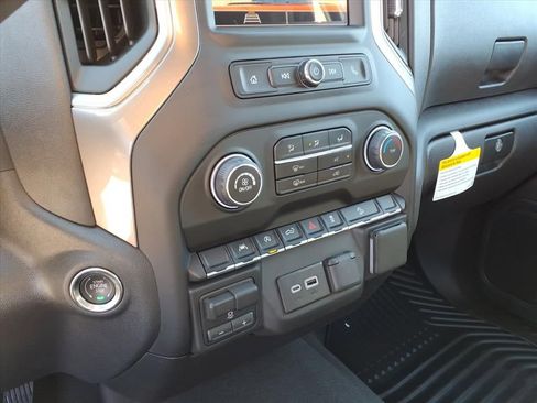 New 2026 Chevrolet Silverado 1500 Custom Trail Boss w/ Dark Appearance Package image 15