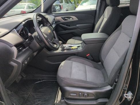 Used 2023 Chevrolet Traverse LT FWD image 21