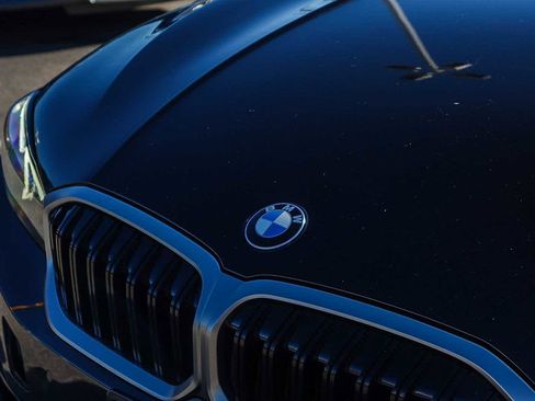 Certified 2023 BMW 330i Sedan w/ Driving Assistance Package image 9