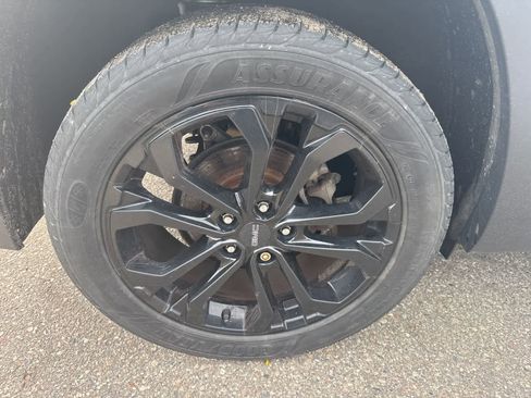 Used 2019 GMC Terrain SLE w/ Driver Convenience Package FWD image 10