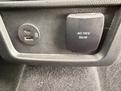 Certified 2022 Ford Edge Titanium image 6