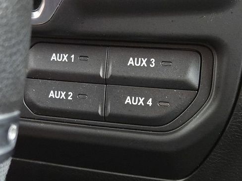 Used 2021 Jeep Wrangler Unlimited Sport AWD/4WD image 9