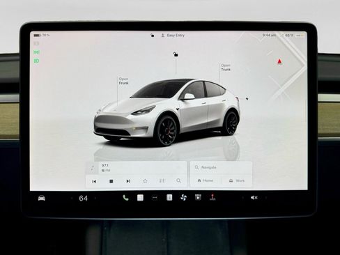 Used 2022 Tesla Model Y Performance image 9