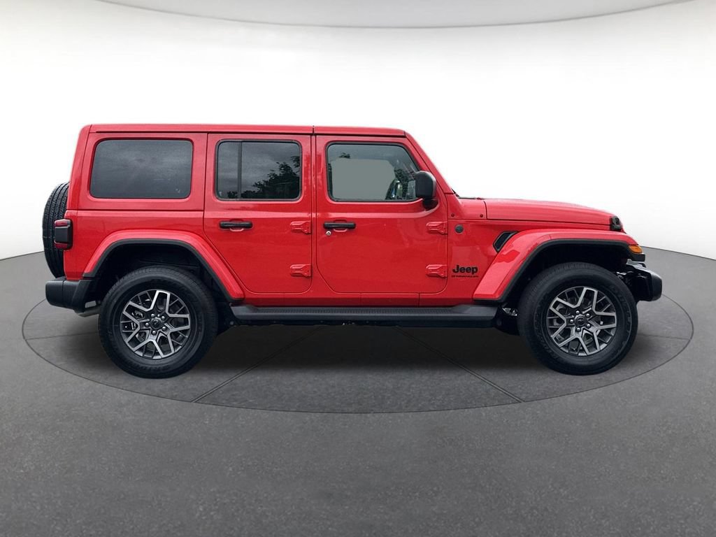 Used 2026 Jeep Wrangler Unlimited Sahara AWD/4WD image 7