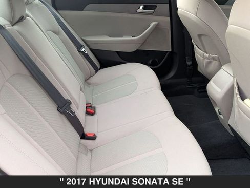 Used 2017 Hyundai Sonata SE image 34