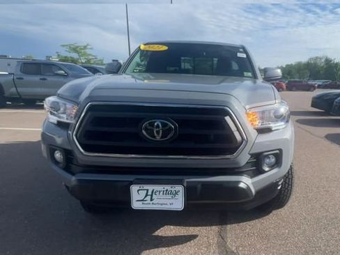 Certified 2021 Toyota Tacoma SR5 AWD/4WD image 7
