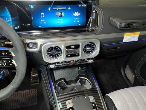 New 2025 Mercedes-Benz G 63 AMG 4MATIC image 34