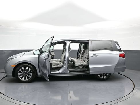 Certified 2023 Honda Odyssey EX-L image 46