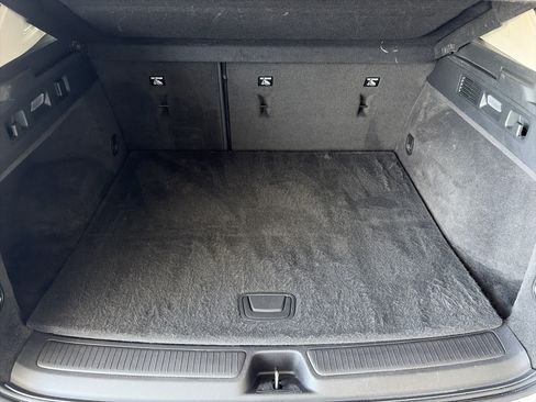 Used 2022 Buick Envision Essence w/ Technology Package II FWD image 7